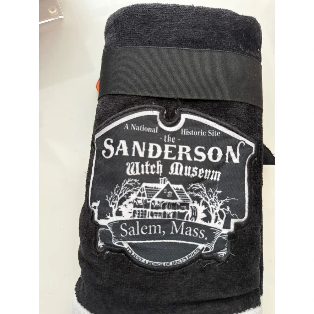 Disney Hocus Pocus Sanderson Witch Museum 2 Pack Hand Bath Kitchen Towels Black